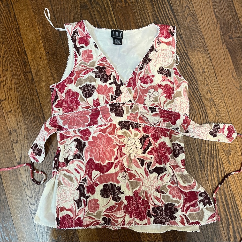 vintage floral INC tank top!